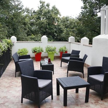 Rock - Studio With 30M2 Terrace Beograd Bagian luar foto