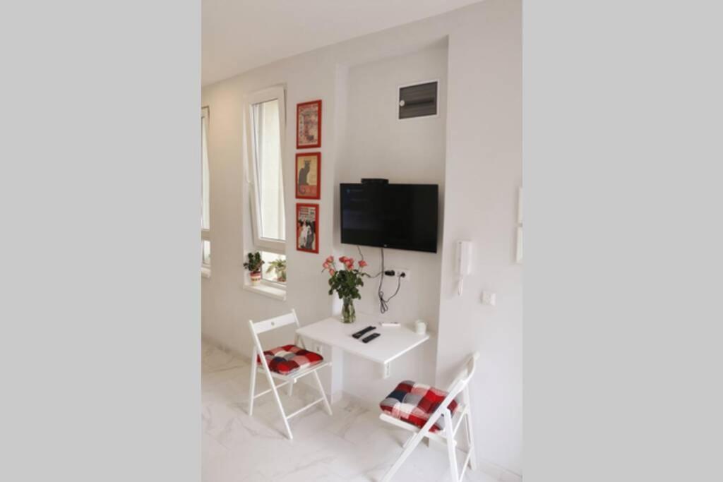 Rock - Studio With 30M2 Terrace Beograd Bagian luar foto